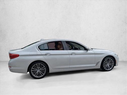 Mineral White Metallic 2017 BMW 530 530i