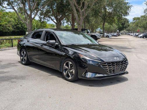 2021 Hyundai ELANTRA Limited