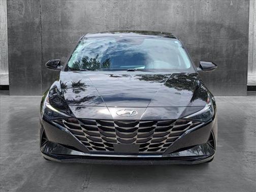 2021 Hyundai ELANTRA Limited