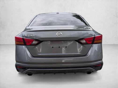 Gun Metallic 2019 Nissan Altima 2.5 SR