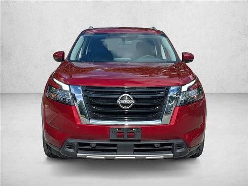 2023 Nissan Pathfinder SL 4WD