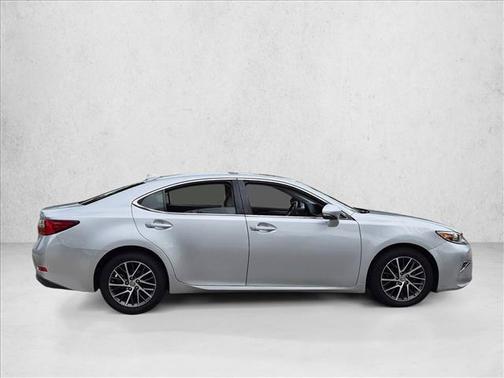 Silver Lining Metallic 2017 Lexus ES 350 Base