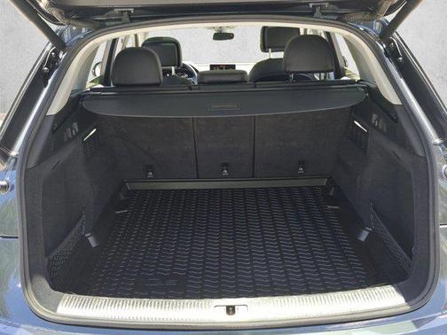 Manhattan Gray Metallic 2018 Audi Q5 2.0T Prestige
