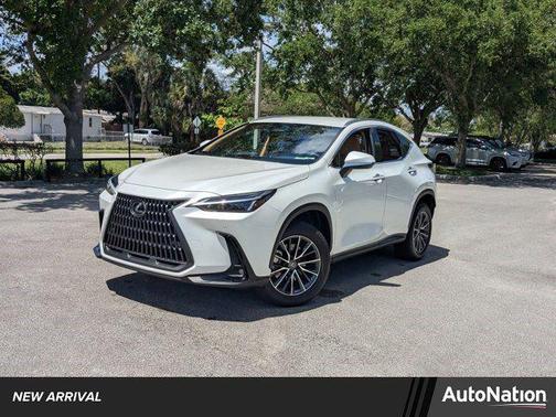 Eminent White Pearl 2025 Lexus NX 250 Base