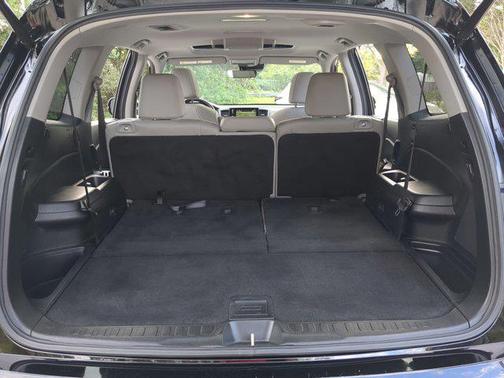 2019 Honda Pilot Touring 8-Passenger