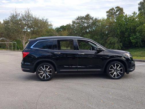 2019 Honda Pilot Touring 8-Passenger