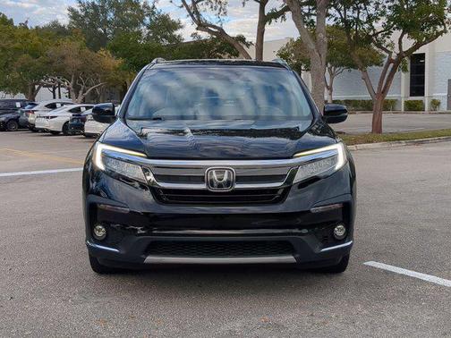 2019 Honda Pilot Touring 8-Passenger