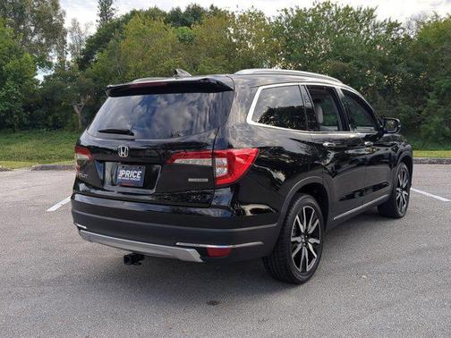 2019 Honda Pilot Touring 8-Passenger