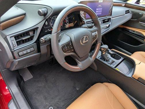 2025 Lexus ES 350 Ultra Luxury