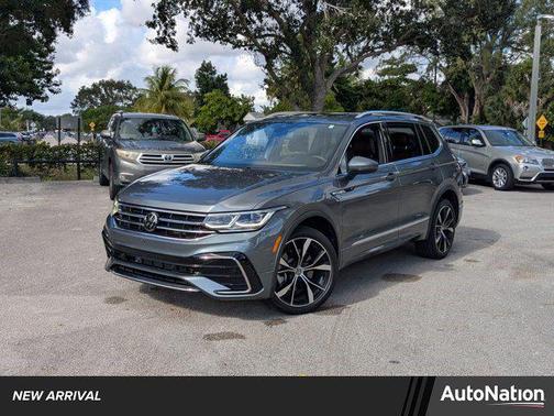 2024 Volkswagen Tiguan 2.0T SEL R-Line 4MOTION