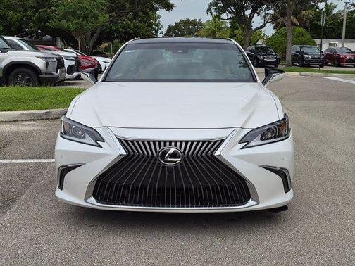 Eminent White Pearl 2020 Lexus ES 350 Luxury
