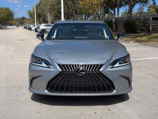 2025 Lexus ES 350 Base
