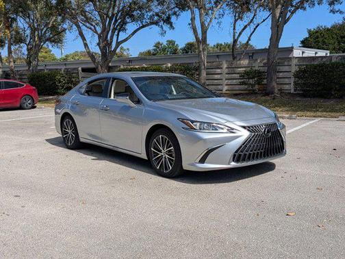 2025 Lexus ES 350 Base