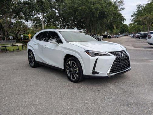 2026 Lexus UX 300h Premium