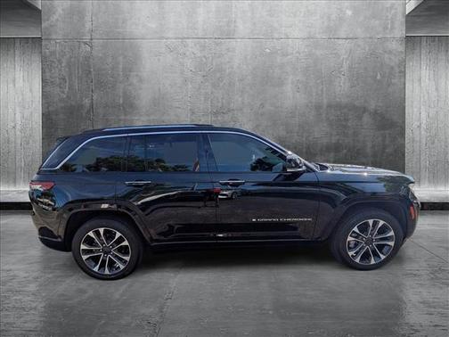 2023 Jeep Grand Cherokee Overland