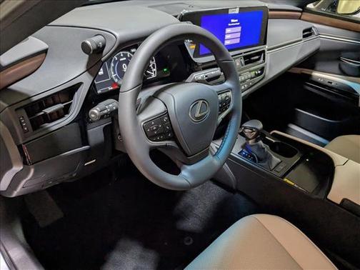 2025 Lexus ES 350 Base