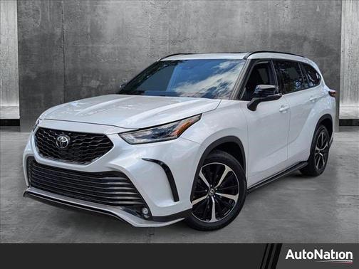 2022 Toyota Highlander XSE