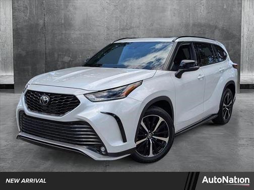 2022 Toyota Highlander XSE