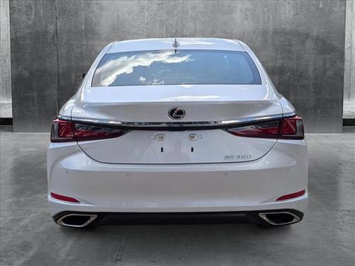 2025 Lexus ES 350 Base