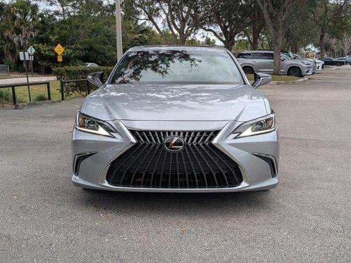 2023 Lexus ES 350 Base
