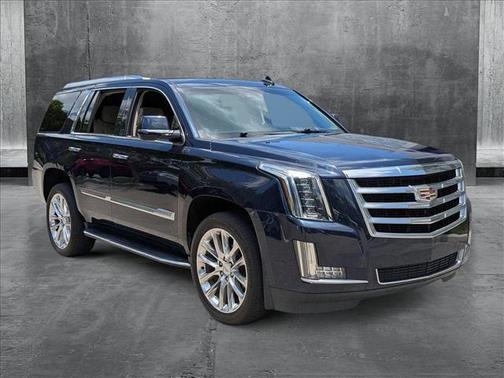 2018 Cadillac Escalade Luxury