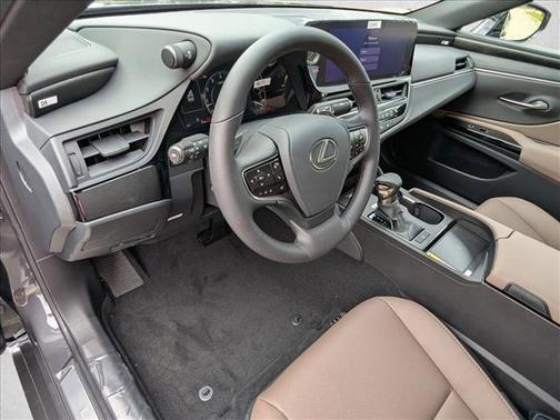 2025 Lexus ES 350 Base