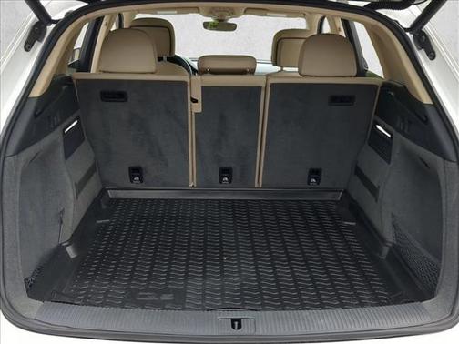 2018 Audi Q5 2.0T Premium Plus