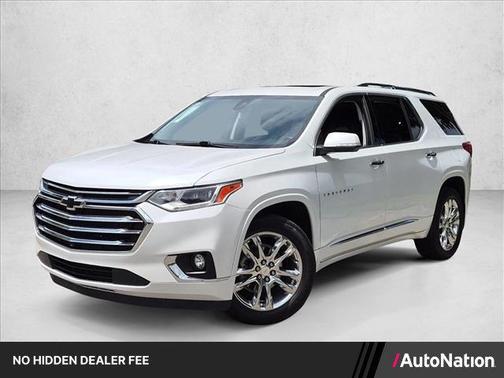 Iridescent Pearl Tricoat 2021 Chevrolet Traverse High Country