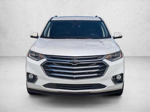 Iridescent Pearl Tricoat 2021 Chevrolet Traverse High Country