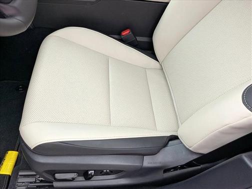 2025 Lexus ES 300h Base