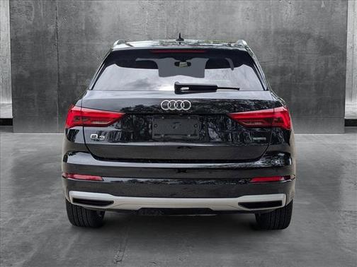 2020 Audi Q3 45 Premium