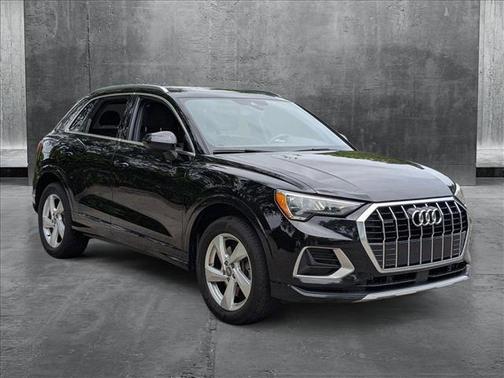 2020 Audi Q3 45 Premium
