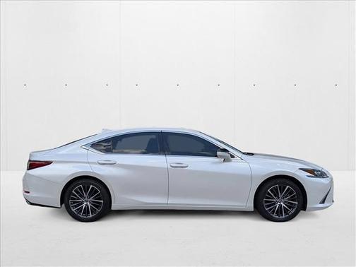 2022 Lexus ES 350 Base
