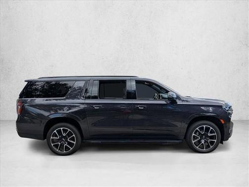 2022 Chevrolet Suburban RST
