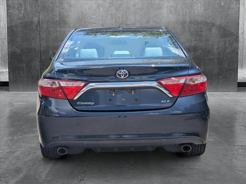 2016 Toyota Camry XLE