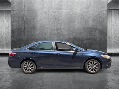 2016 Toyota Camry XLE
