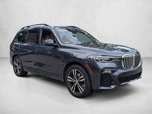 Arctic Grey Metallic 2022 BMW X7 xDrive40i