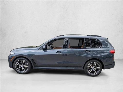 Arctic Grey Metallic 2022 BMW X7 xDrive40i