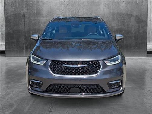 2023 Chrysler Pacifica L