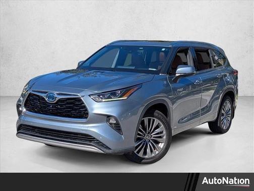 2021 Toyota Highlander Hybrid Platinum