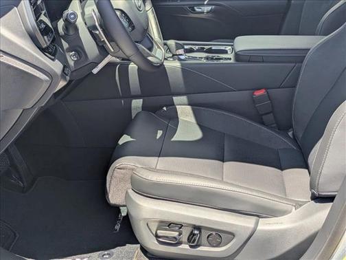 Iridium 2026 Lexus RX 450h+ Base