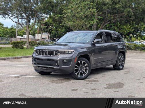 2022 Jeep Grand Cherokee Overland