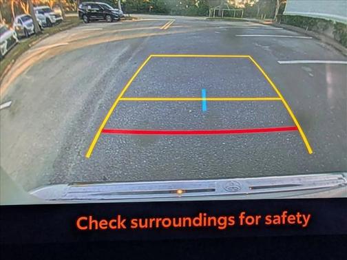 2023 Toyota Highlander Hybrid Platinum