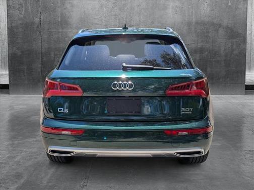 2018 Audi Q5 2.0T Premium Plus