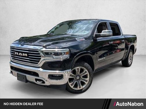 Diamond Black Crystal Pearlcoat 2022 RAM 1500 Longhorn