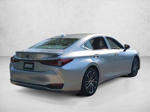 2025 Lexus ES 300h Base