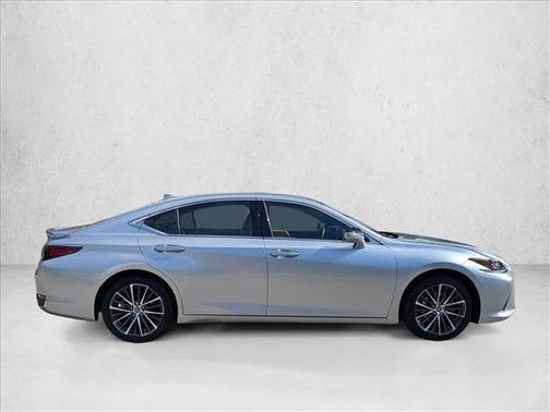 Iridium 2025 Lexus ES 300h Base