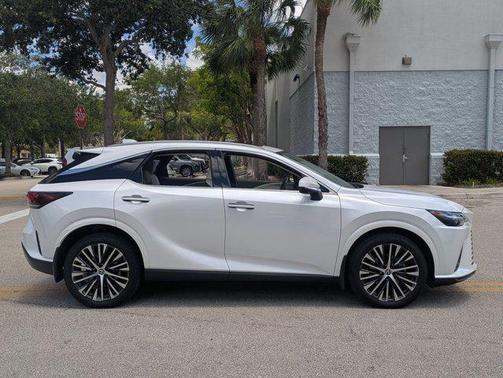 Eminent White Pearl 2023 Lexus RX 350 Premium Plus