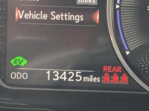 Eminent White Pearl 2025 Lexus ES 300h Base