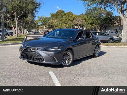 2023 Lexus ES 350 Ultra Luxury